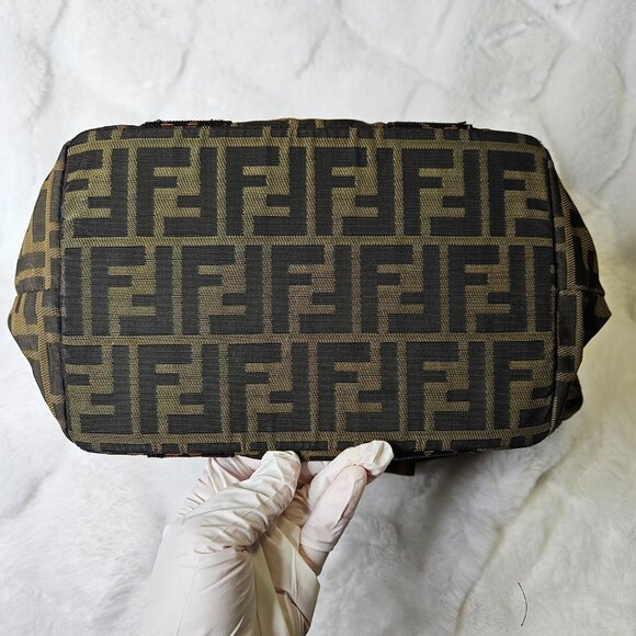 Authentic Fendi Roma FF Zucca Tote Bag - Picture 8 of 17